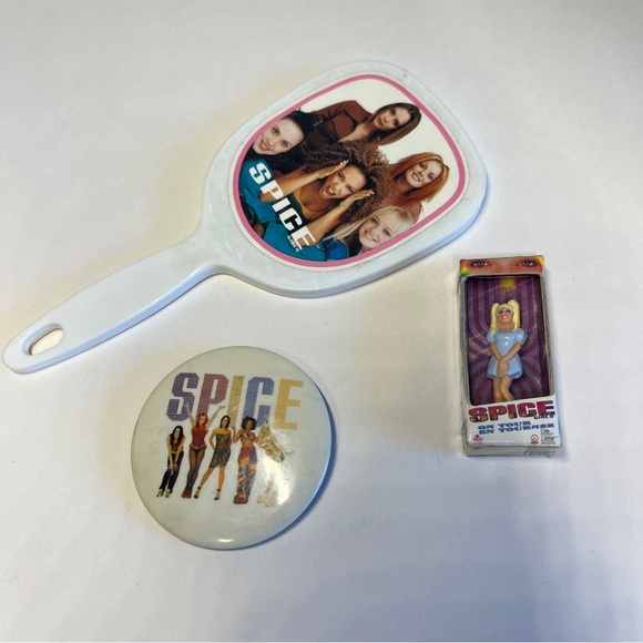Vintage 90s Spice Girls Lot Gift-wrap Postcard Lollipop Tins Hat Mirror Pin Y2k - Picture 15 of 16